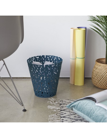 BALVI Cestino gettacarte in plastica colore azzurro LETTERS